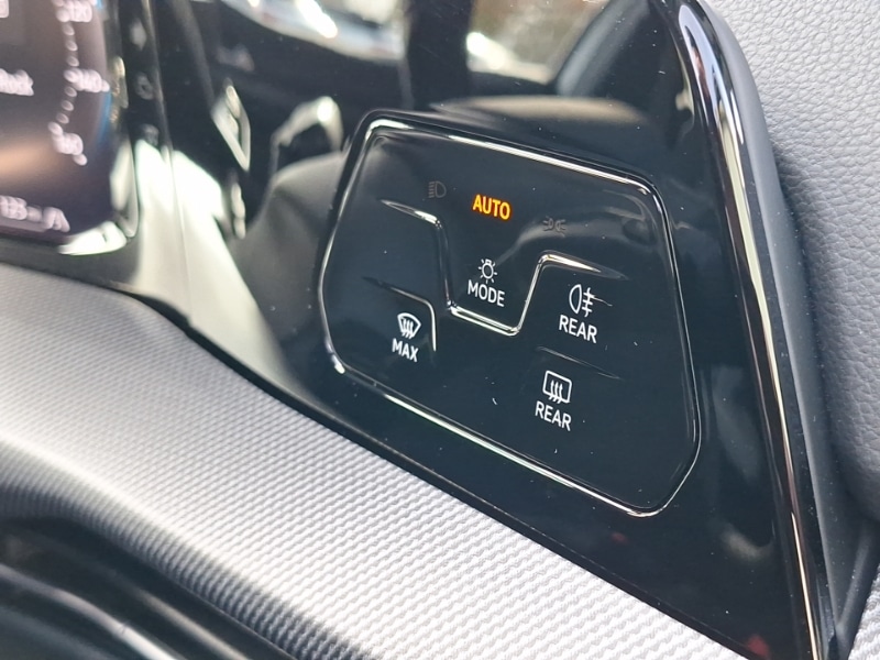 Used Volkswagen Golf 2024 for sale - 76450943: Photo 14