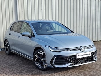 Used Volkswagen Golf 2024 for sale - 76450943: Photo