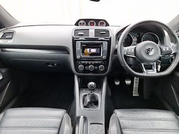 Used Volkswagen Scirocco 2016 for sale - 76116374: Photo 2