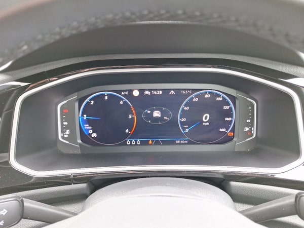 Used Volkswagen T-Roc 2023 for sale - 75547011: Photo 10
