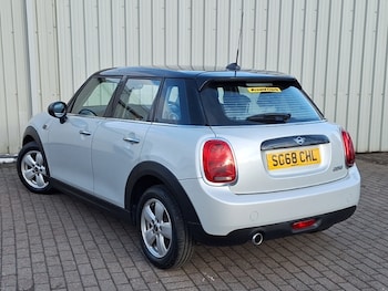 Used MINI Hatch 2019 for sale - 77418929: Photo