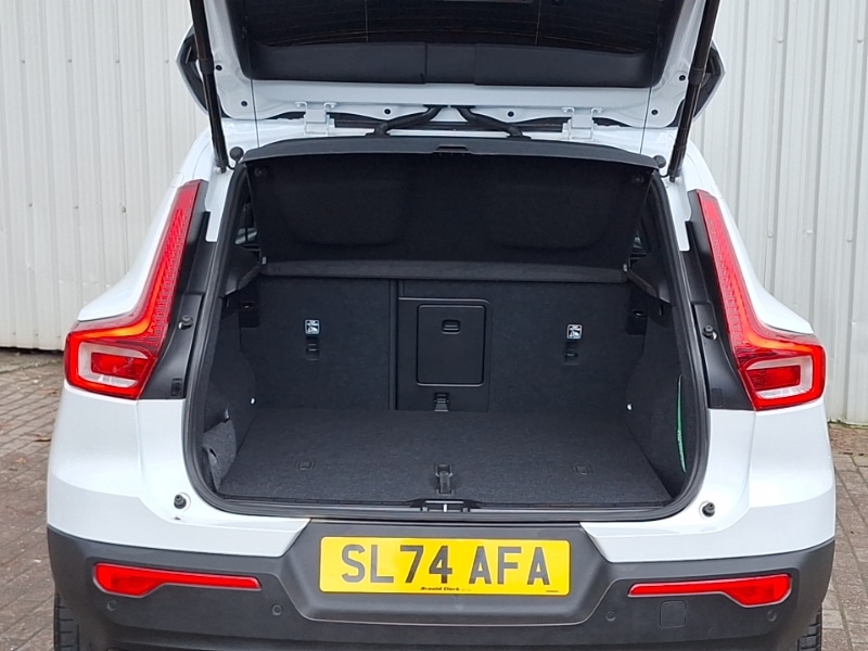 Used Volvo XC40 2024 for sale - 76498243: Photo 8