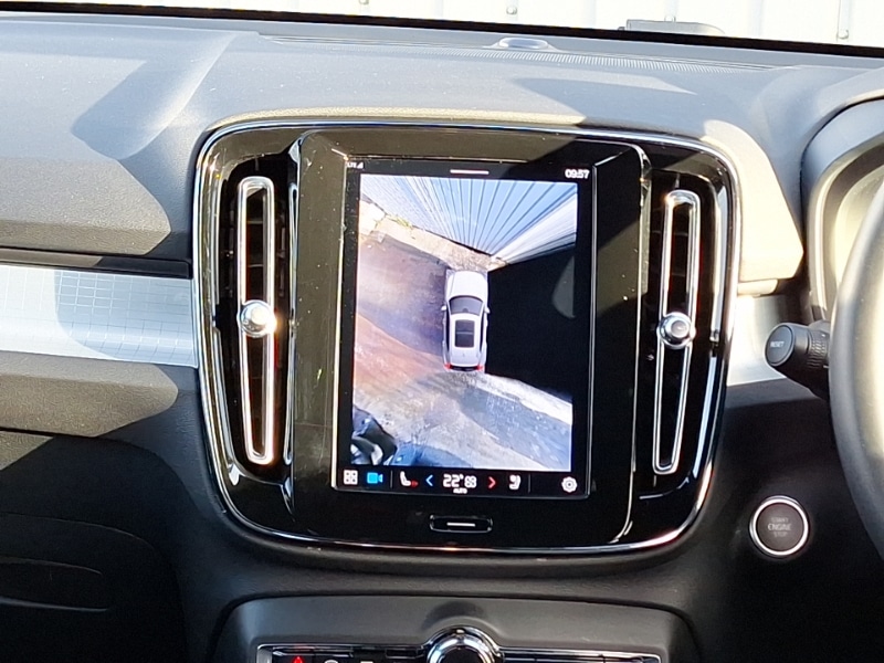 Used Volvo XC40 2023 for sale - 76707923: Photo 11