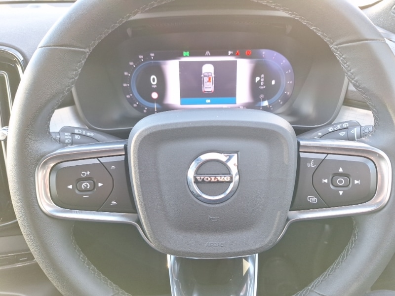 Used Volvo XC40 2023 for sale - 76707923: Photo 14