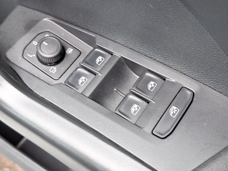 Used Volkswagen T-Cross 2023 for sale - 76567078: Photo 13