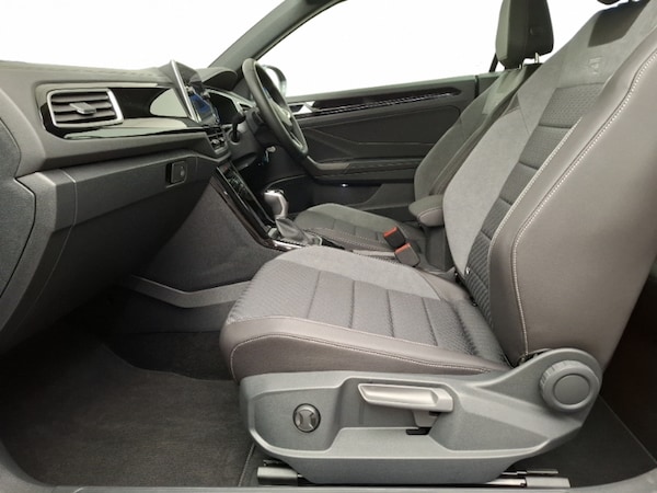 Used Volkswagen T-Roc 2024 for sale - 75684376: Photo 5
