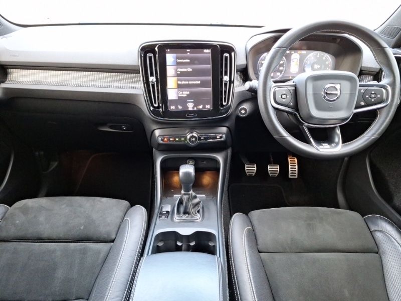 Used Volvo XC40 2020 for sale - 76397303: Photo 2