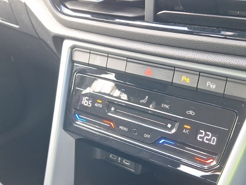 Used Volkswagen T-Roc 2023 for sale - 78151388: Photo 17