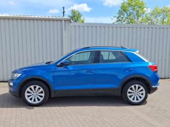 Used Volkswagen T-Roc 2018 for sale - 74744561: Photo