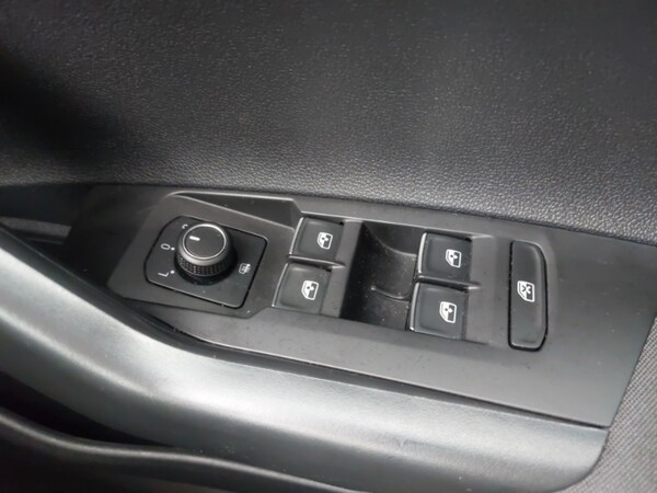 Used Volkswagen Polo 2019 for sale - 75424543: Photo 17