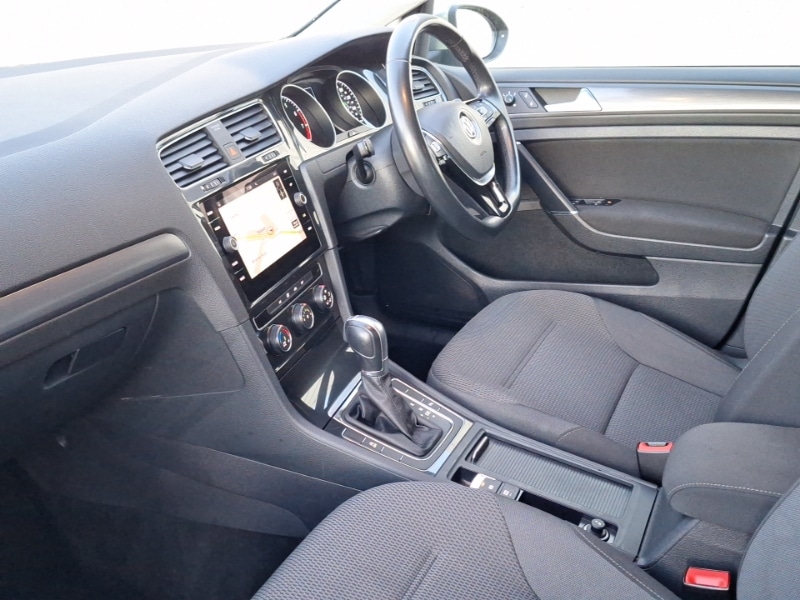 Used Volkswagen Golf 2019 for sale - 77569229: Photo 5