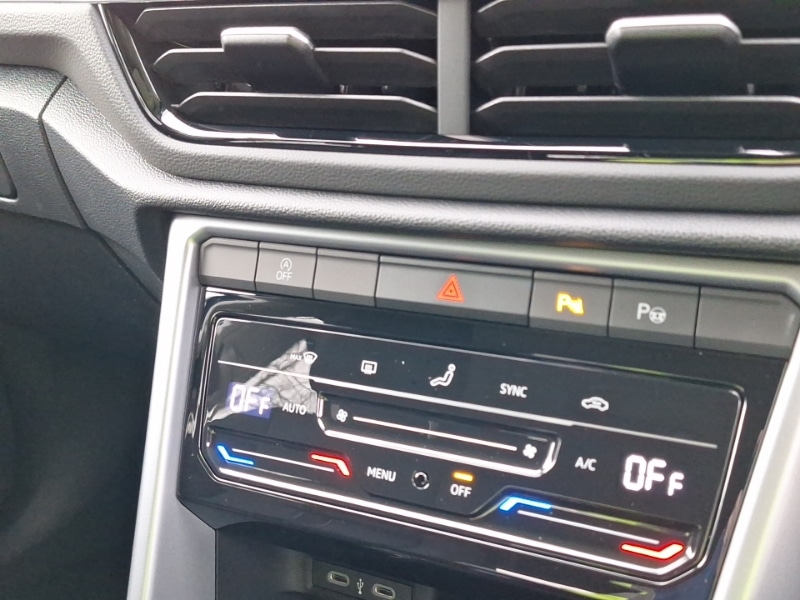 Used Volkswagen T-Roc 2025 for sale - 76816243: Photo 17