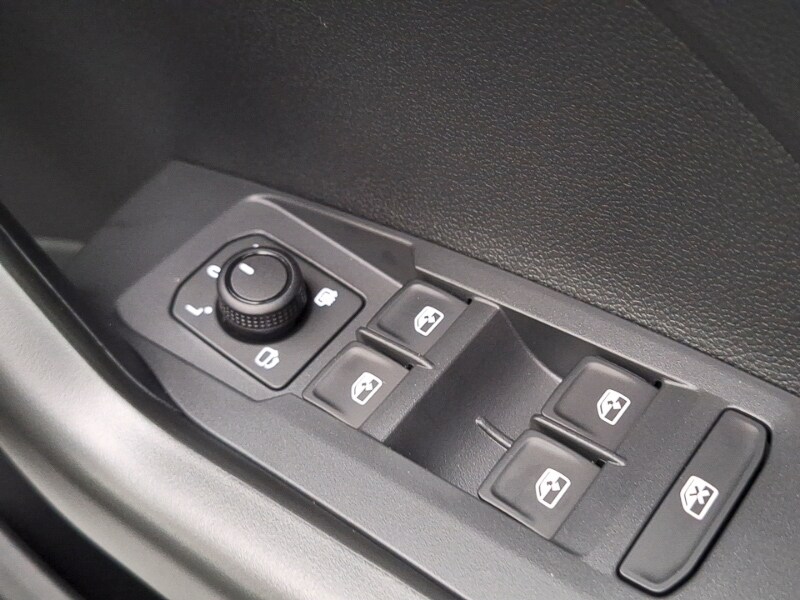 Used Volkswagen T-Cross 2025 for sale - 77651808: Photo 11