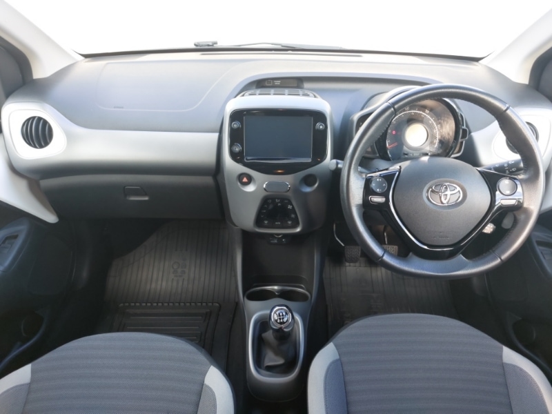Used Toyota AYGO 2020 for sale - 76348298: Photo 2