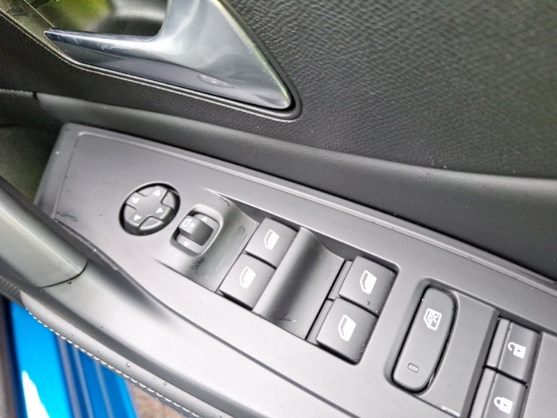 Used Peugeot 308 2023 for sale - 77907882: Photo 13