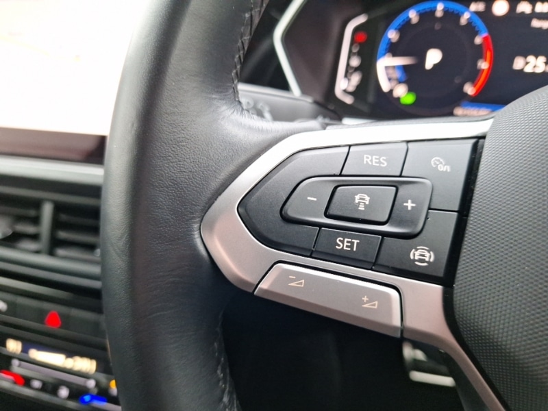 Used Volkswagen T-Cross 2023 for sale - 76707914: Photo 15