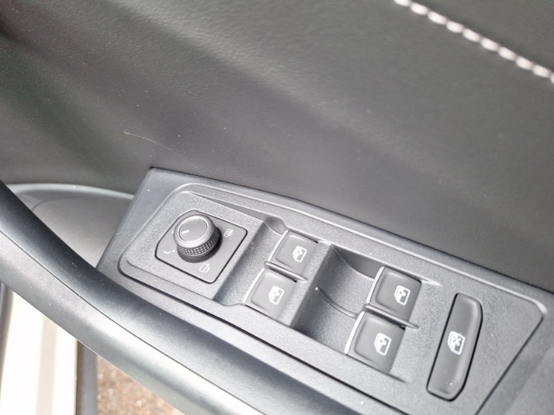 Used Volkswagen T-Roc 2025 for sale - 76465070: Photo 13