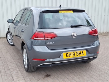 Used Volkswagen Golf 2019 for sale - 75738173: Photo