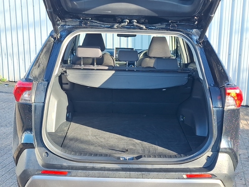 Used Toyota RAV4 2021 for sale - 76628748: Photo 8