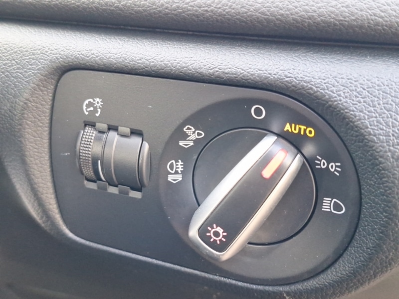 Used Audi Q3 2018 for sale - 76628751: Photo 14