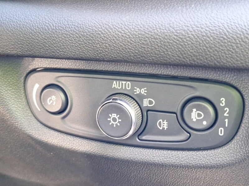 Used Vauxhall Insignia 2017 for sale - 77889508: Photo 14