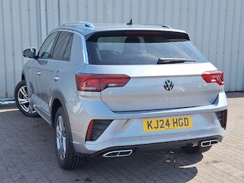 Used Volkswagen T-Roc 2024 for sale - 77623276: Photo