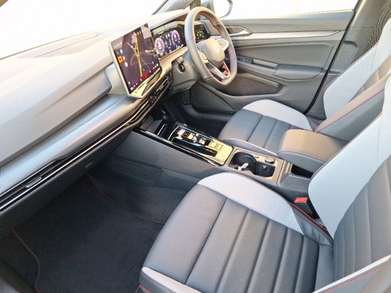 Used Volkswagen Golf 2025 for sale - 76911792: Photo 5