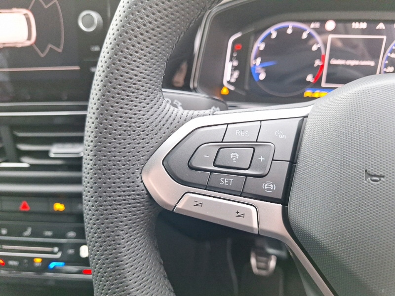 Used Volkswagen T-Roc 2025 for sale - 77453928: Photo 13