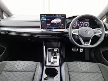 Used Volkswagen Golf 2025 for sale - 79707034: Photo
