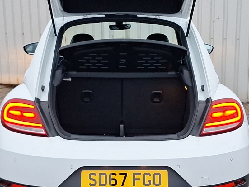 Used Volkswagen Beetle 2017 for sale - 76560445: Photo 8