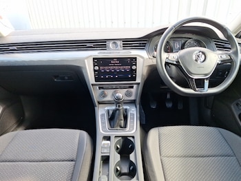 Used Volkswagen Passat 2019 for sale - 78567691: Photo