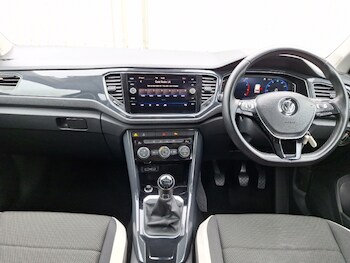 Used Volkswagen T-Roc 2019 for sale - 78146393: Photo