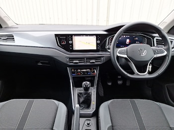 Used Volkswagen Polo 2023 for sale - 76144596: Photo 2
