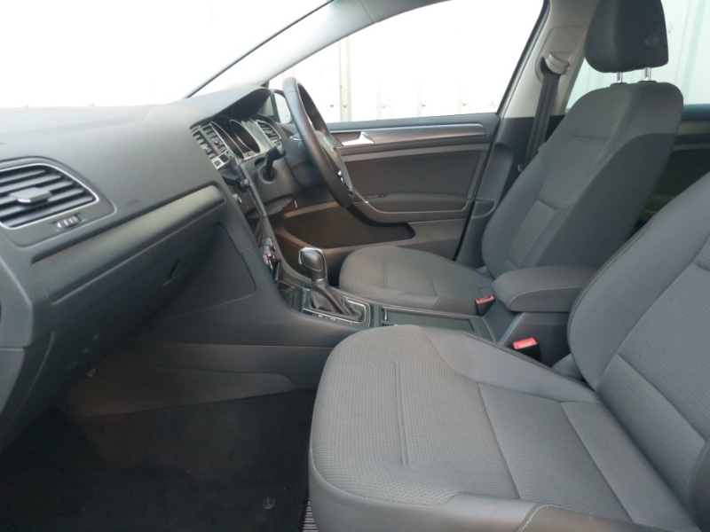 Used Volkswagen Golf 2019 for sale - 77028455: Photo 5