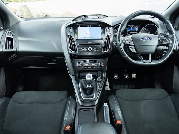 Used Ford Focus 2017 for sale - 76221567: Photo 2