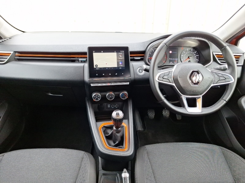 Used Renault Clio 2020 for sale - 76800044: Photo 2