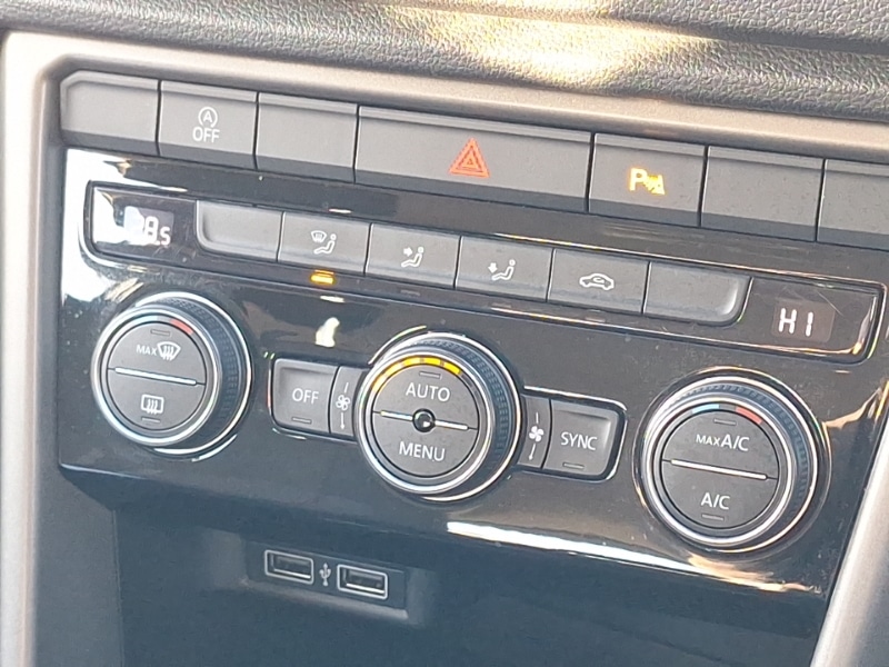 Used Volkswagen T-Roc 2020 for sale - 76639226: Photo 17