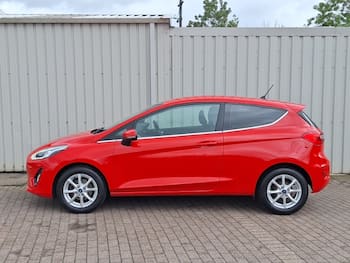Used Ford Fiesta 2018 for sale - 79736971: Photo