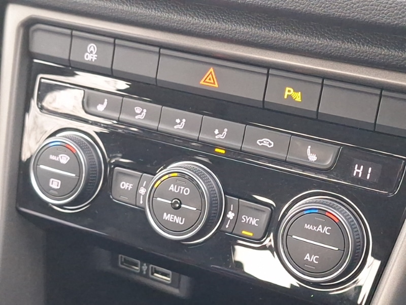 Used Volkswagen T-Roc 2020 for sale - 77251689: Photo 15