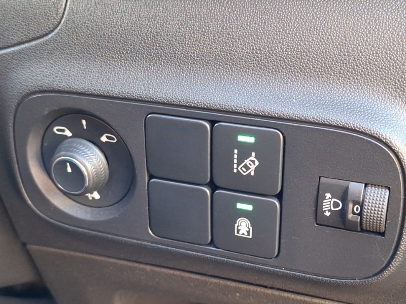 Used Citroen C3 2018 for sale - 76779761: Photo 14