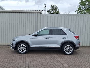 Used Volkswagen T-Roc 2025 for sale - 79723284: Photo