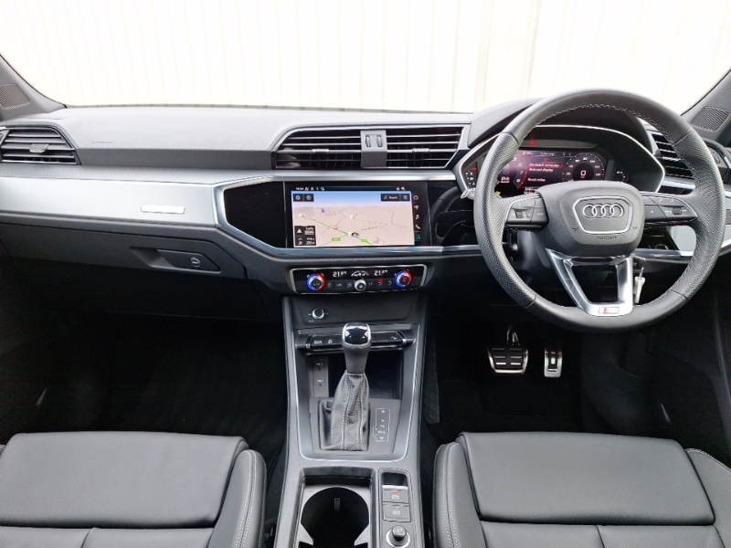Used Audi Q3 2024 for sale - 77750661: Photo 2