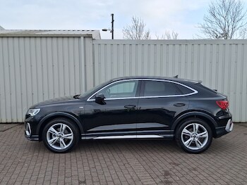 Used Audi Q3 2024 for sale - 77750661: Photo