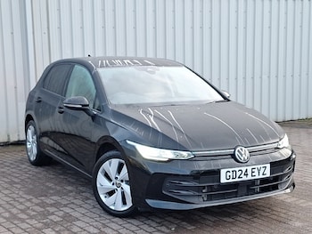 Used Volkswagen Golf 2024 for sale - 76983004: Photo