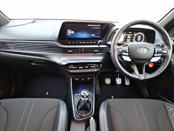 Used Hyundai i20 2022 for sale - 77141706: Photo