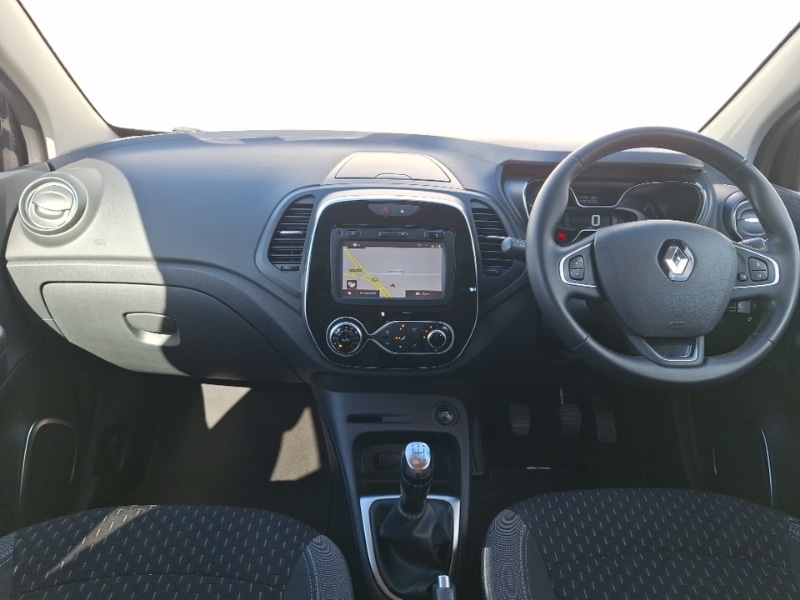 Used Renault Captur 2017 for sale - 77605624: Photo 2