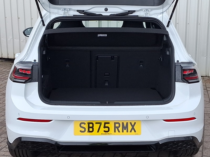 Used Volkswagen Golf 2025 for sale - 77922224: Photo 8