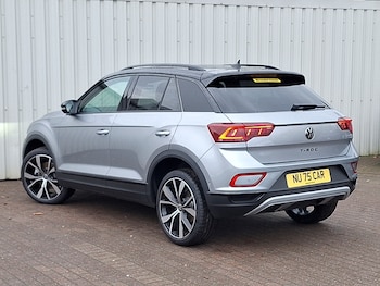 Used Volkswagen T-Roc 2025 for sale - 76947392: Photo