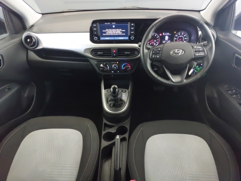 Used Hyundai i10 2021 for sale - 77756178: Photo 2