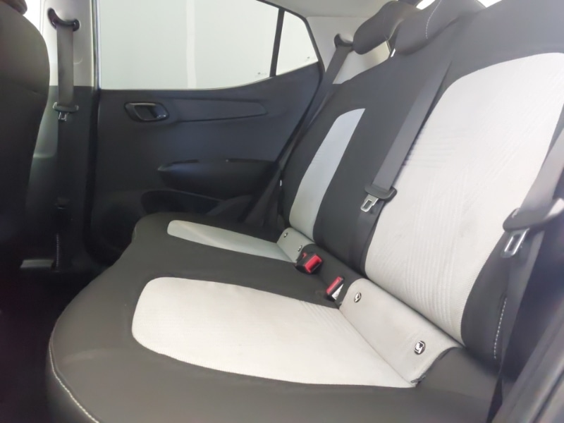 Used Hyundai i10 2021 for sale - 77756178: Photo 6